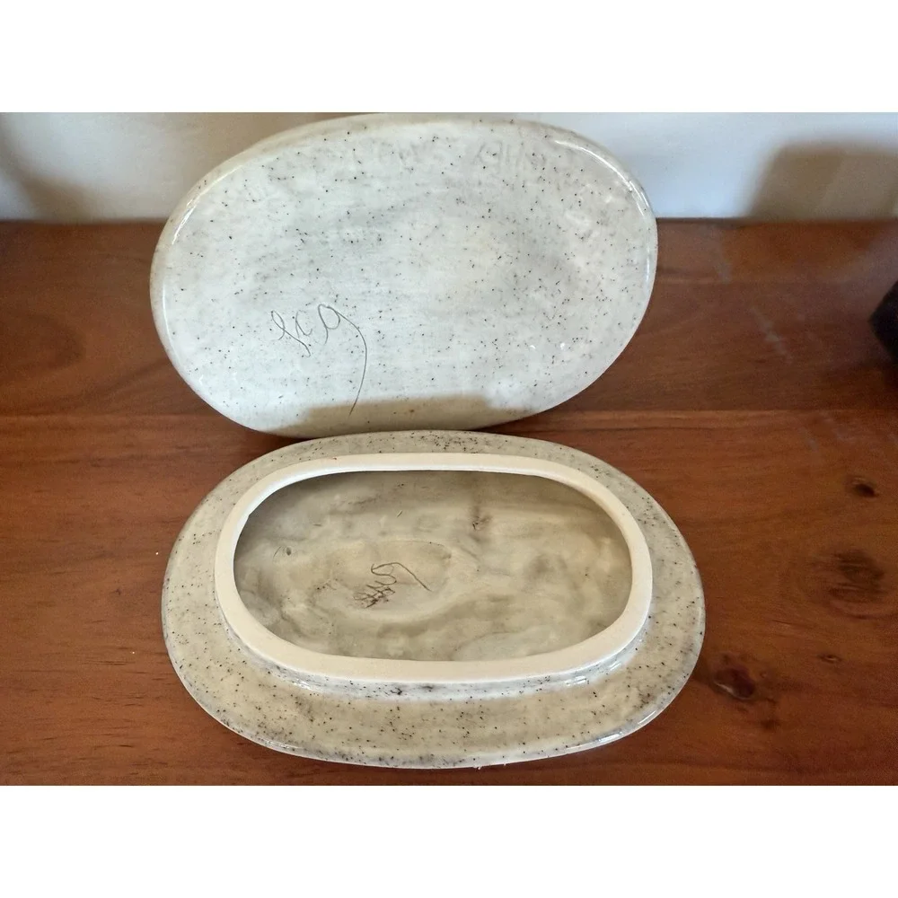 VTG Hershey Mold Trinket Box Jewelry Oval‎ Pioneers Log Cabin Ceramic 3D Signed